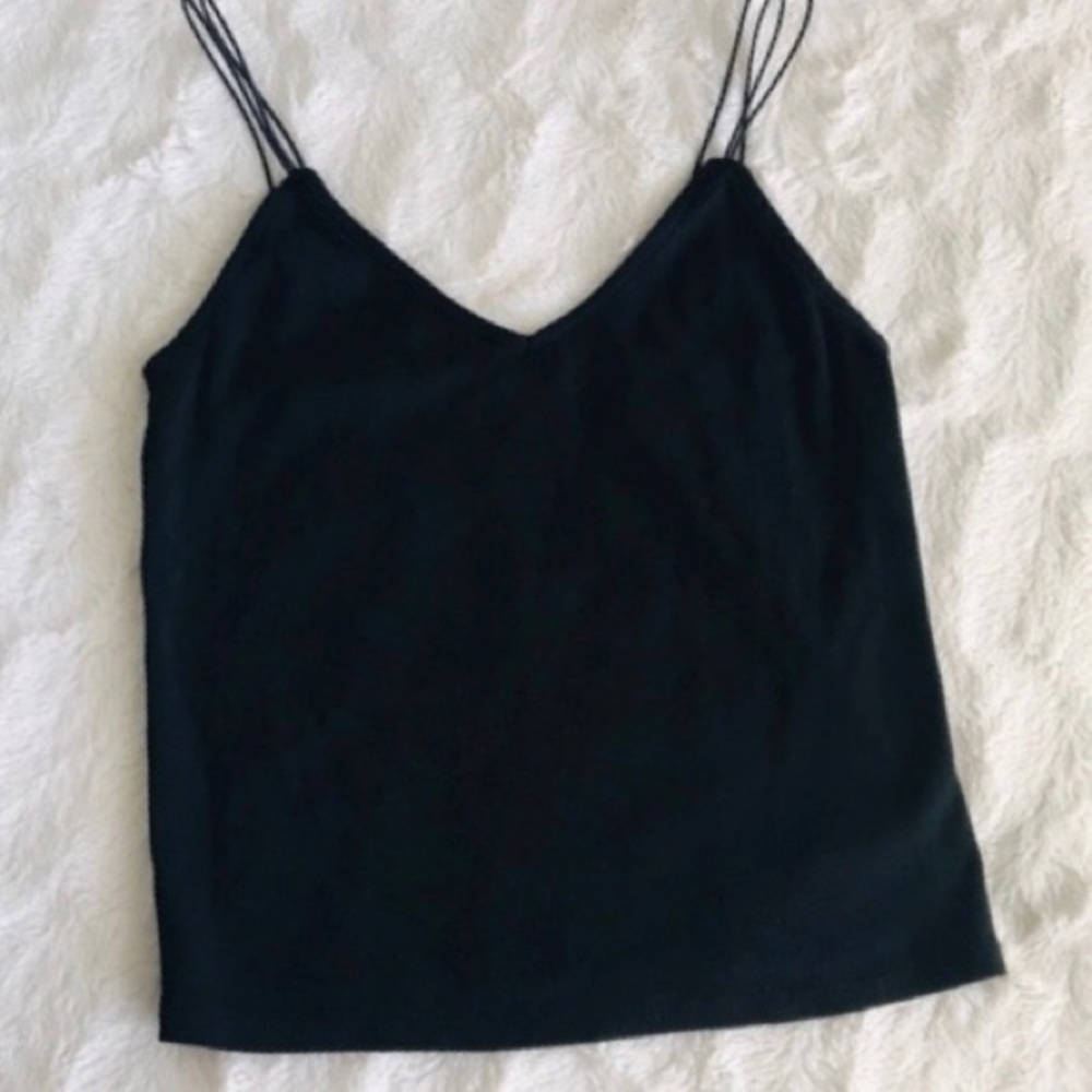 Double strap black crop top